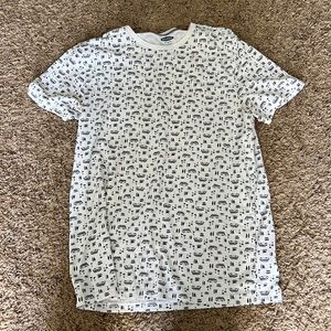 Old Navy size medium T-shirt
